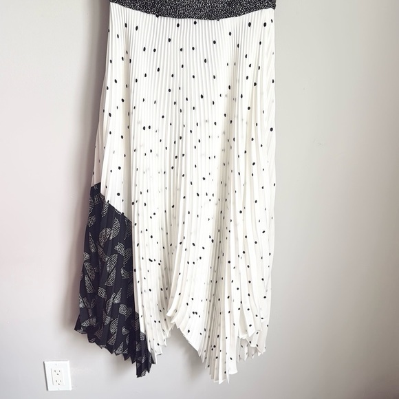 A.L.C. Aurora One-Shoulder Pleated Dress 6 - Picture 9 of 16